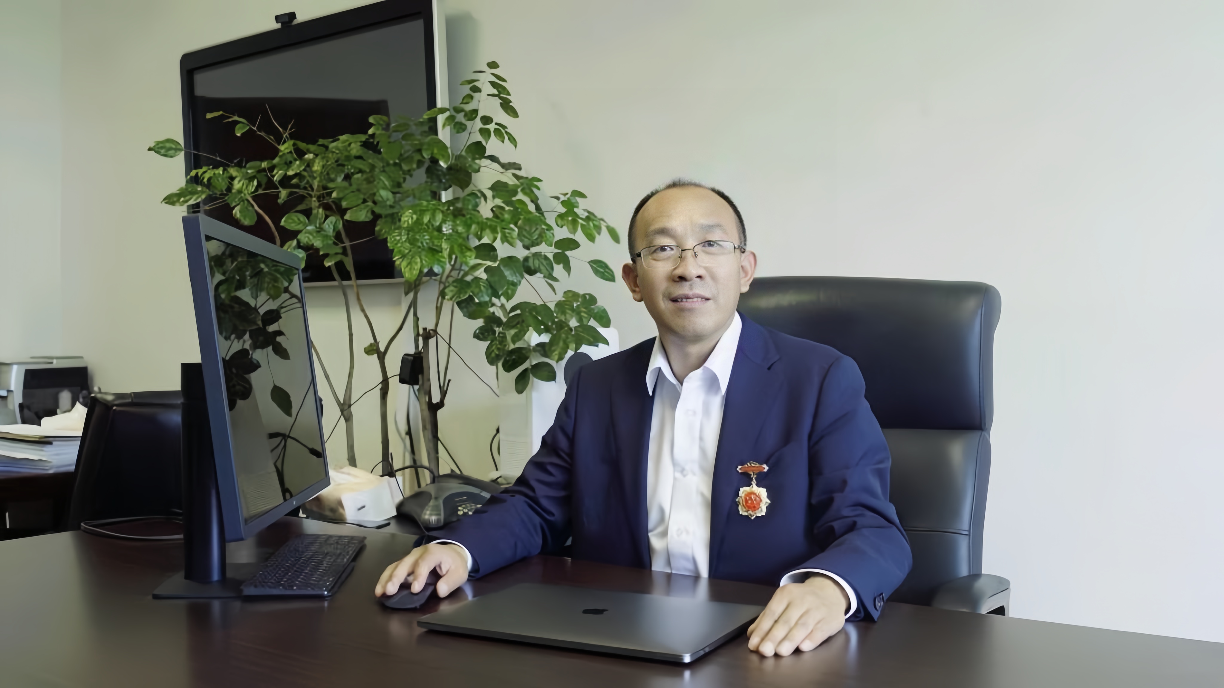 BB平台创新论坛第一千四百八十五讲：金属-有机限域结构可控组装与拟酶催化