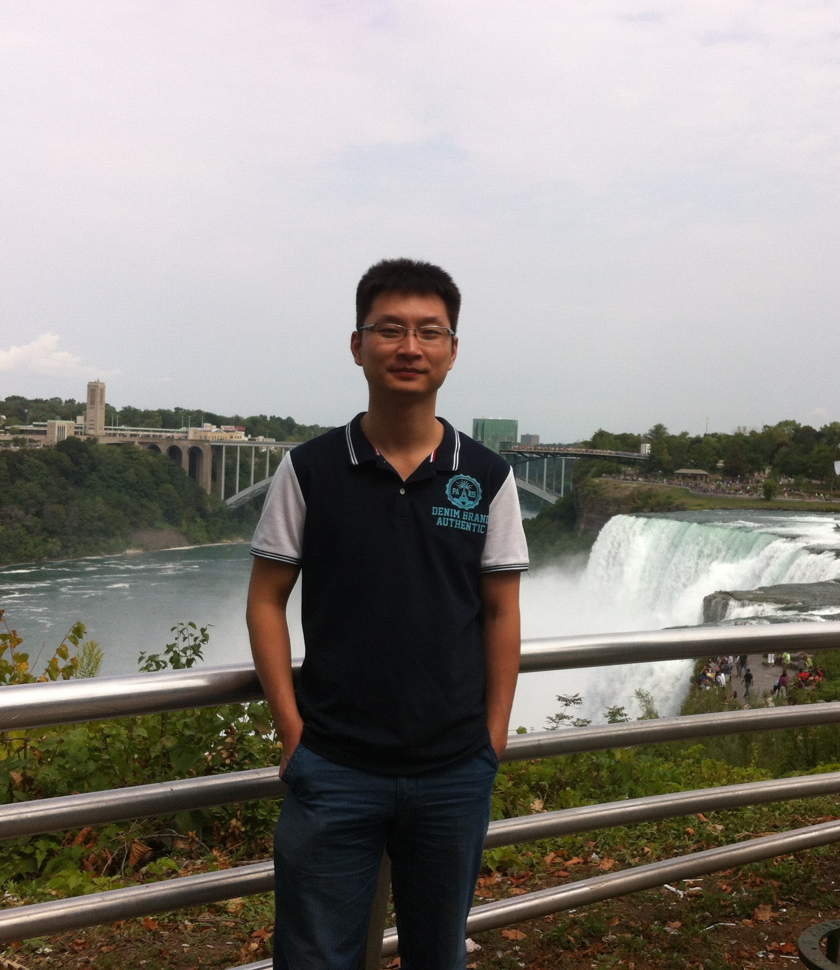 BB平台创新论坛第一千四百五十九讲：Ultra-cold gases---A “hot” dish of the “coldest” matter in physics