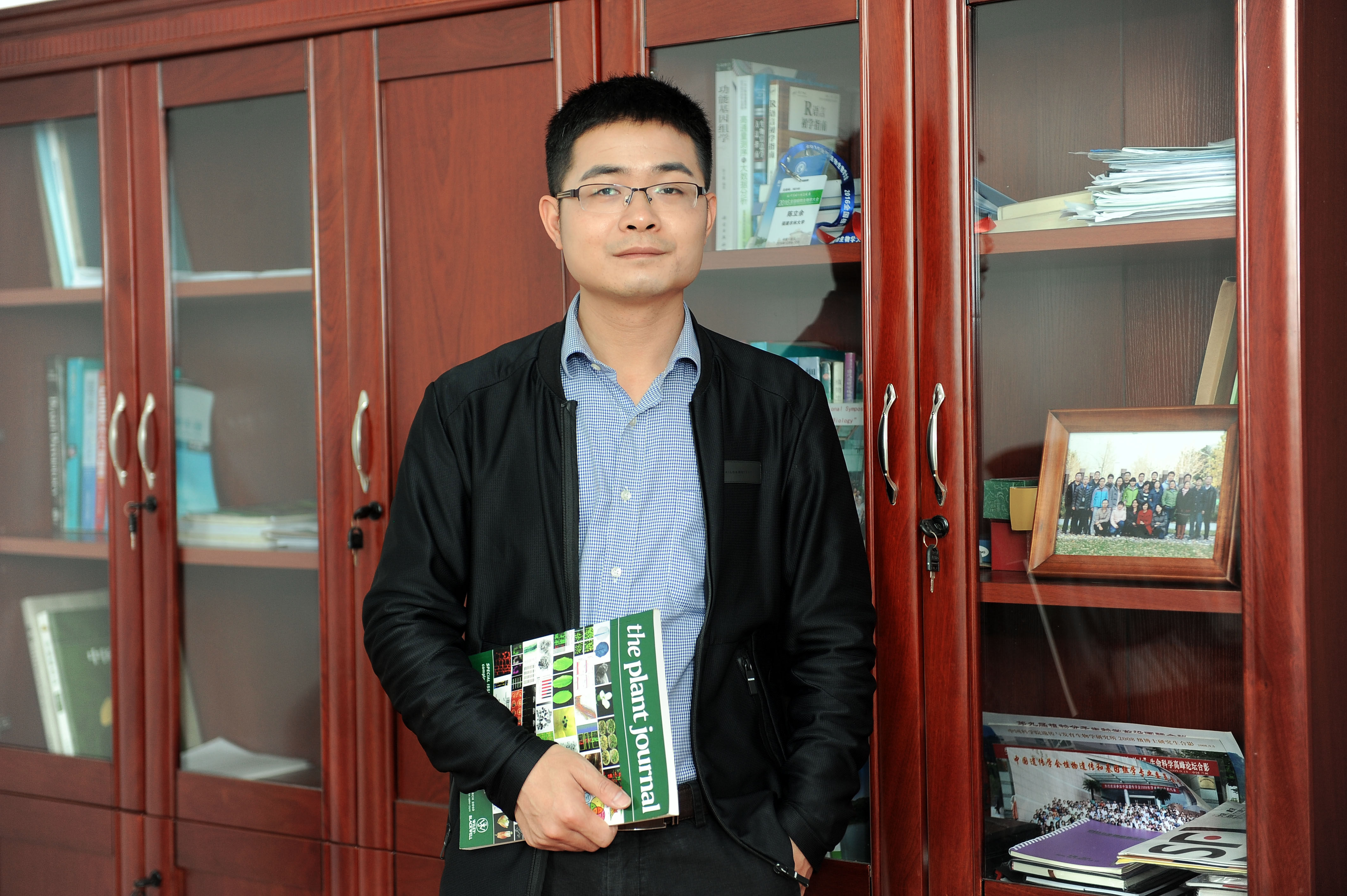 BB平台创新论坛第一千四百二十七讲：探索植物生殖与驯化的秘密—从模式植物到水果作物